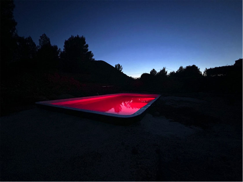 iluminacion piscinas 2024 con led variable fase roja